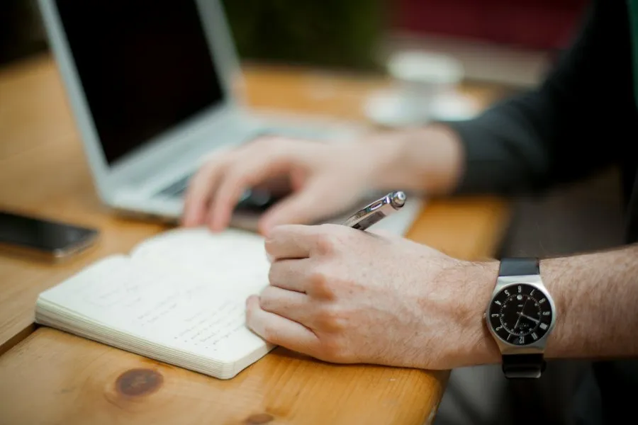 blog writing tips consistency
