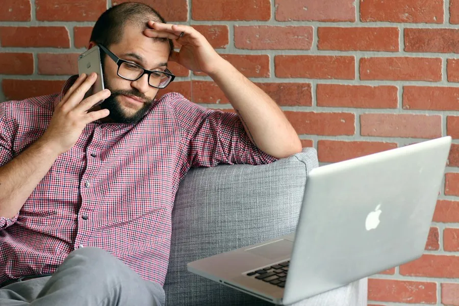 Photo common technology mistakes daily life